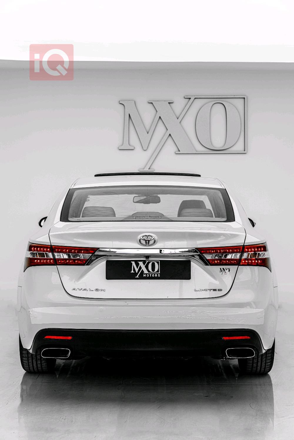 تويوتا أفالون